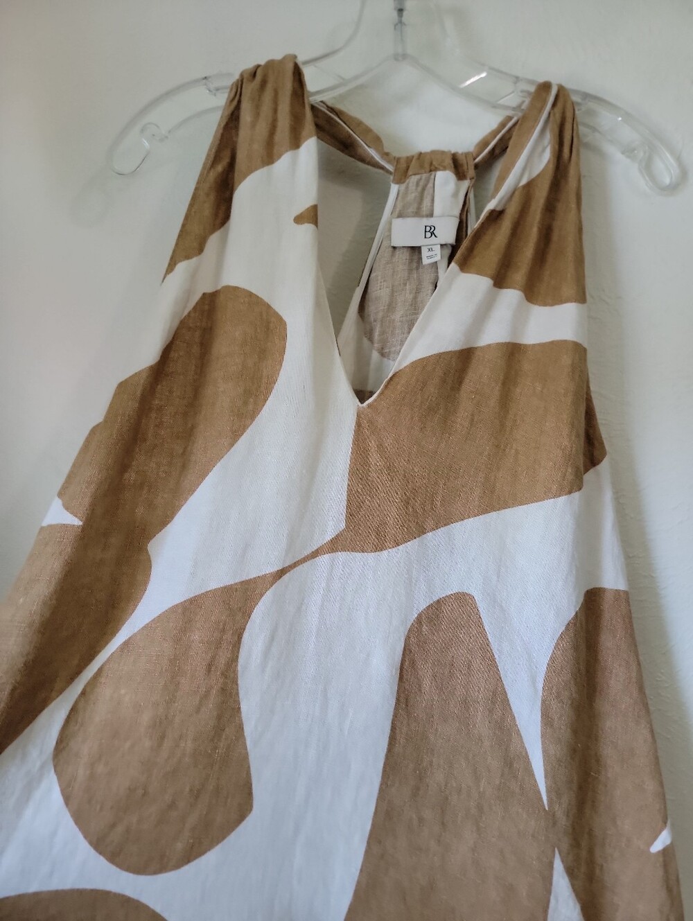 Banana Republic Beige and Cream Halter-Style 100% Linen Maxi Dress - Picture 4 of 12